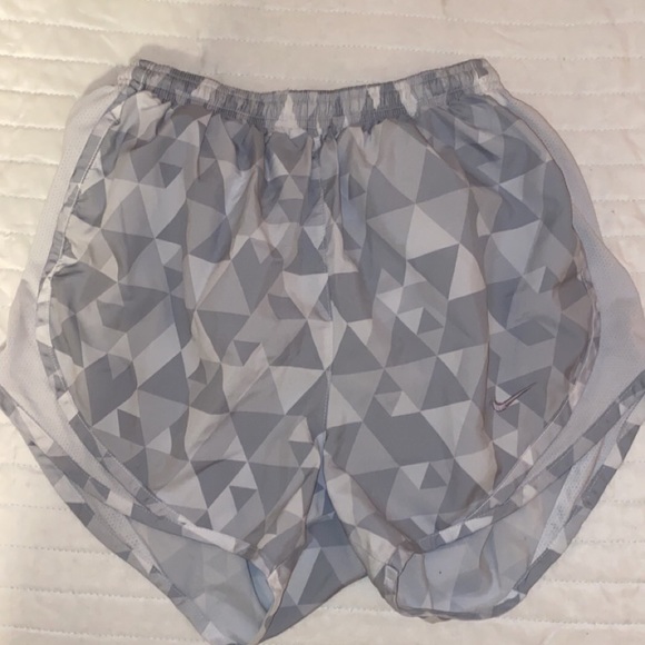 shorts - Picture 4 of 10